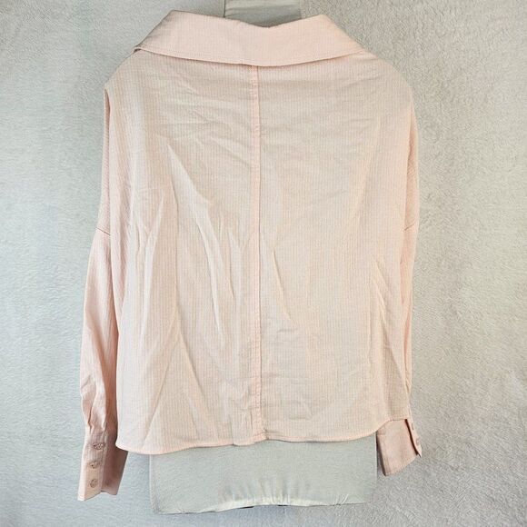 NWOT Mable Mariah CROP LONG SLEEVE BUTTON UP TOP light Pink Size S - Picture 5 of 8